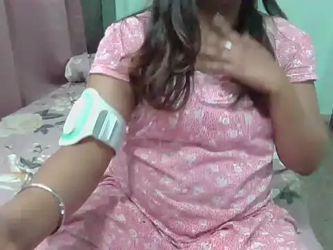 Snapshot of kushi25_bangalore chatting on October 26, 2025, 5:57 pm kushi25 bangalore online show from October 26, 2025, 5:57 pm