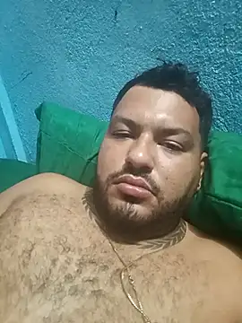 Snapshot of Frank0021 chatting on October 30, 2025, 2:21 am Frank0021 online show from October 30, 2025, 2:21 am