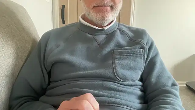 Snapshot of braselton06 chatting on December 3, 2025, 3:55 pm braselton06 online show from December 3, 2025, 3:55 pm