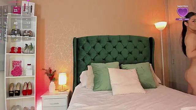 Snapshot of naughty_fun_room chatting on November 25, 2025, 10:32 pm naughty fun room online show from November 25, 2025, 10:32 pm