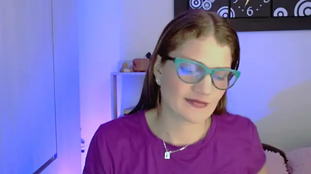 Camila-ventura online show from May 18, 2026, 5:51 pm
