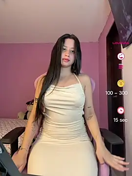 Snapshot of lucy_grey25 chatting on June 18, 2026, 8:25 pm lucy grey25 online show from June 18, 2026, 8:25 pm