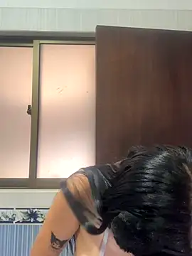 lucy grey25 online show from November 25, 2025, 5:46 pm