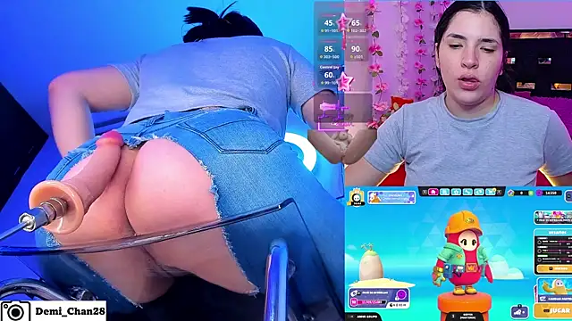 Snapshot of demi_chan chatting on June 25, 2026, 8:08 am demi chan online show from June 25, 2026, 8:08 am