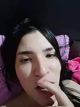 Snapshot of demi_chan chatting on July 24, 2026, 7:15 am demi chan online show from July 24, 2026, 7:15 am