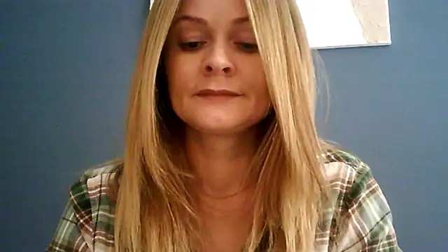 Snapshot of Ginger-bb chatting on February 12, 2026, 7:52 am Ginger-bb online show from February 12, 2026, 7:52 am