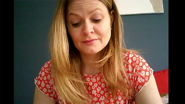 Snapshot of Ginger-bb chatting on March 17, 2026, 7:00 am Ginger-bb online show from March 17, 2026, 7:00 am