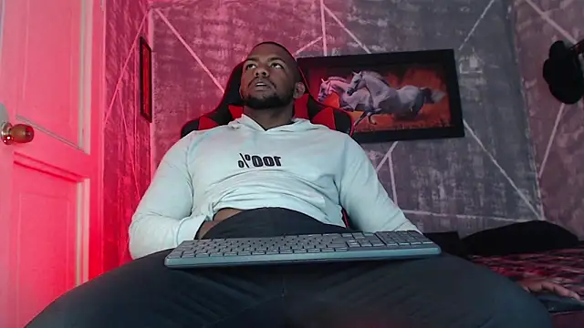 Snapshot of big_blackmen19 chatting on October 10, 2025, 1:12 pm big blackmen19 online show from October 10, 2025, 1:12 pm