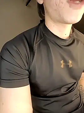 Snapshot of Logan_sixxer chatting on October 4, 2025, 10:22 pm Logan sixxer online show from October 4, 2025, 10:22 pm