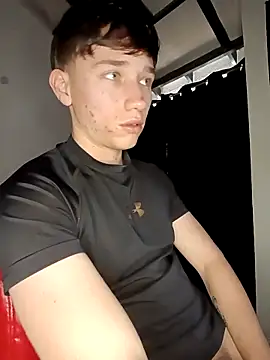 Snapshot of Logan_sixxer chatting on September 14, 2025, 7:25 pm Logan sixxer online show from September 14, 2025, 7:25 pm