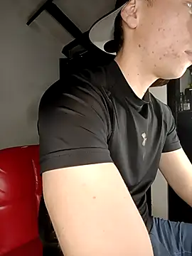 Snapshot of Logan_sixxer chatting on September 27, 2025, 2:50 am Logan sixxer online show from September 27, 2025, 2:50 am