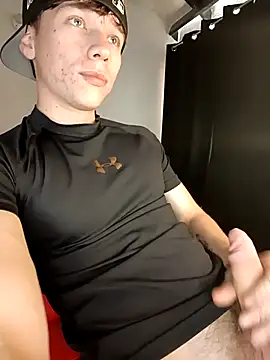 Snapshot of Logan_sixxer chatting on October 8, 2025, 9:15 pm Logan sixxer online show from October 8, 2025, 9:15 pm