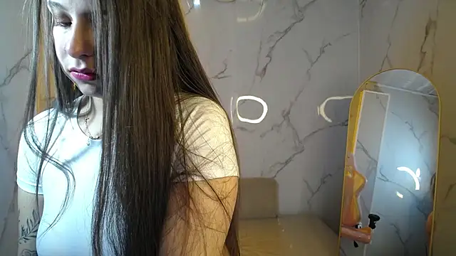 Snapshot of _Mia_sweet_b chatting on October 19, 2025, 12:52 pm Mia sweet b online show from October 19, 2025, 12:52 pm