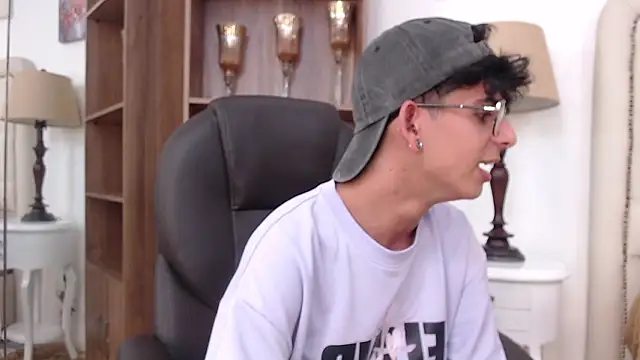 Ibratxandy online show from March 14, 2026, 6:58 pm