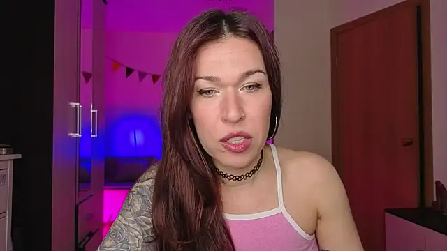 ReginaFoXXXy online show from May 15, 2026, 11:19 am