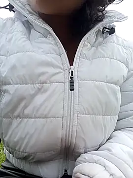 Tendercouple1 online show from October 6, 2025, 3:35 pm