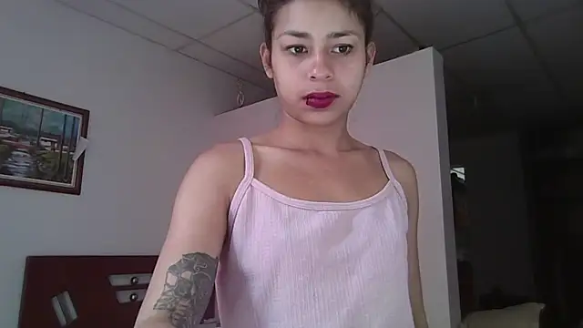 Snapshot of Tendercouple1 chatting on July 14, 2026, 2:12 pm Tendercouple1 online show from July 14, 2026, 2:12 pm