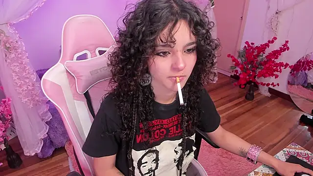 bunny curly online show from October 7, 2025, 2:07 pm