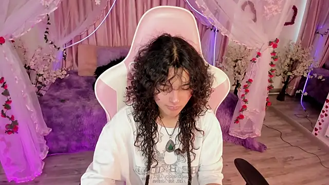 bunny curly online show from September 20, 2025, 8:03 pm