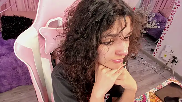 bunny curly online show from September 26, 2025, 12:56 pm