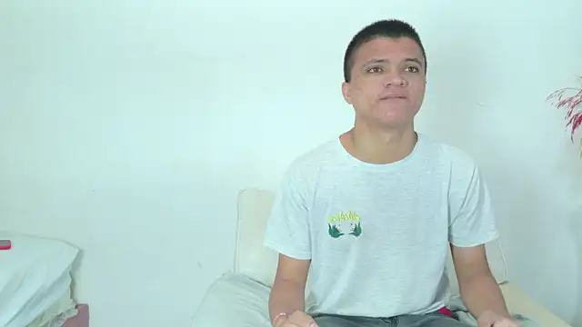 aly n sebas online show from April 24, 2026, 1:51 am