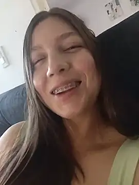 Snapshot of Arianna_Moss chatting on July 28, 2026, 2:13 pm Arianna Moss online show from July 28, 2026, 2:13 pm