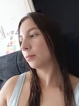 Snapshot of Arianna_Moss chatting on July 5, 2026, 7:10 pm Arianna Moss online show from July 5, 2026, 7:10 pm