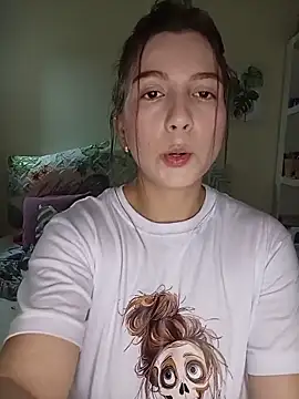 Arianna Moss online show from June 7, 2026, 9:53 pm