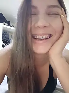 Arianna Moss online show from June 14, 2026, 10:00 pm