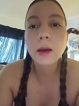 Snapshot of Arianna_Moss chatting on July 27, 2026, 9:55 pm Arianna Moss online show from July 27, 2026, 9:55 pm