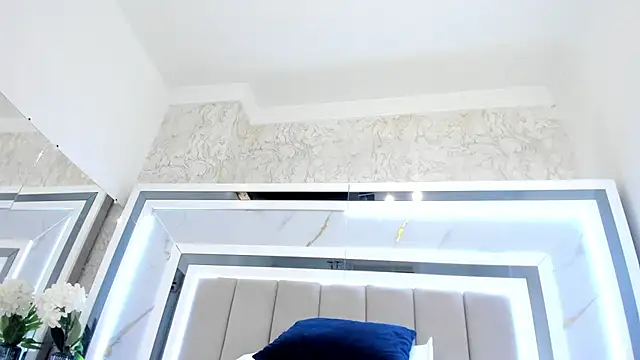 melodycharlotte online show from October 7, 2025, 1:12 pm