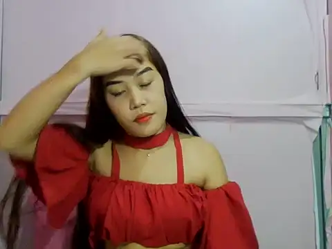 Snapshot of YourWildestDoll chatting on May 20, 2026, 7:33 pm YourWildestDoll online show from May 20, 2026, 7:33 pm