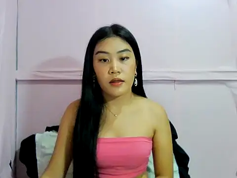 Snapshot of YourWildestDoll chatting on April 3, 2026, 4:46 pm YourWildestDoll online show from April 3, 2026, 4:46 pm