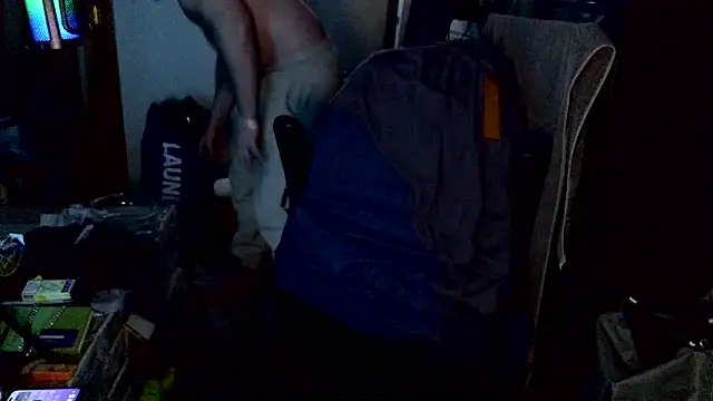 Snapshot of CloudyKingG chatting on March 24, 2026, 8:36 am CloudyKingG online show from March 24, 2026, 8:36 am