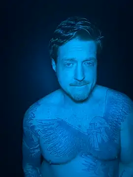 Snapshot of CloudyKingG chatting on March 9, 2026, 5:49 pm CloudyKingG online show from March 9, 2026, 5:49 pm