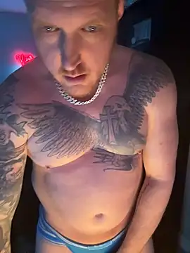 Snapshot of CloudyKingG chatting on April 13, 2026, 5:33 am CloudyKingG online show from April 13, 2026, 5:33 am