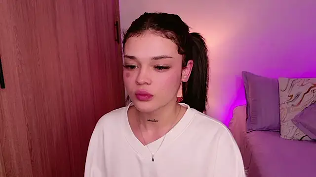 Snapshot of DulceDuarte chatting on January 11, 2026, 4:52 am DulceDuarte online show from January 11, 2026, 4:52 am