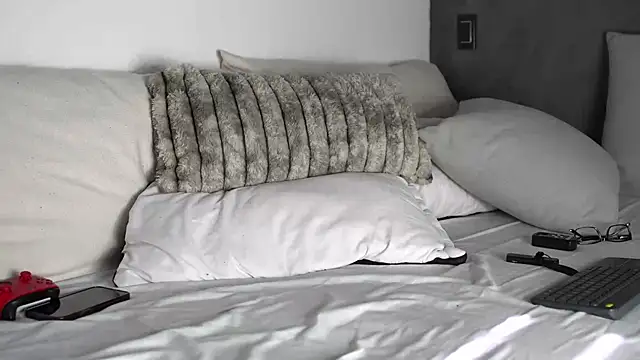 Snapshot of joesteel chatting on October 29, 2025, 7:35 pm joesteel online show from October 29, 2025, 7:35 pm