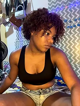 Snapshot of chocolatito-ho chatting on November 3, 2025, 3:23 am chocolatito-ho online show from November 3, 2025, 3:23 am