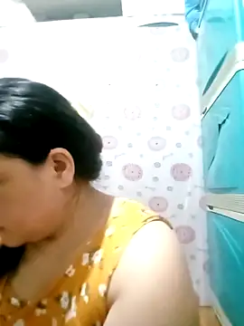 Snapshot of pinay_labb chatting on December 17, 2025, 12:26 am pinay labb online show from December 17, 2025, 12:26 am