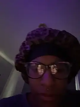 Tu GataLinda online show from December 2, 2025, 2:52 pm