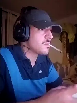 Snapshot of JuicyBigcock@xh chatting on December 15, 2025, 2:39 am JuicyBigcockxh online show from December 15, 2025, 2:39 am