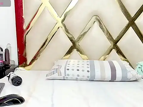 valeriavasquez online show from January 17, 2026, 10:35 pm