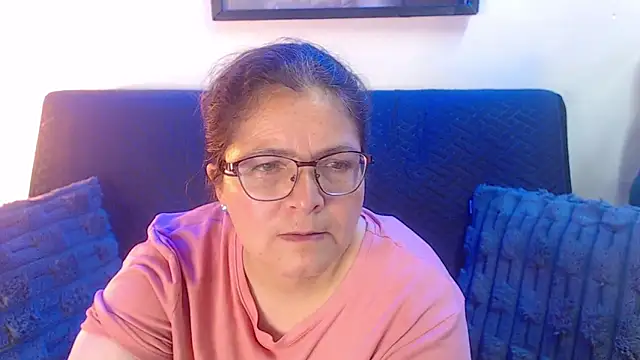 Snapshot of Linda_banks_ chatting on November 15, 2025, 1:53 am Linda banks online show from November 15, 2025, 1:53 am