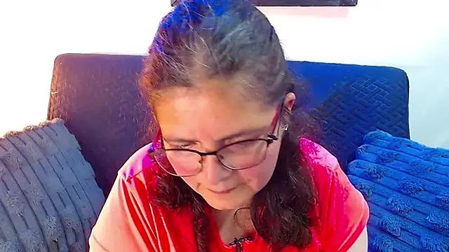Snapshot of Linda_banks_ chatting on June 9, 2026, 2:01 am Linda banks online show from June 9, 2026, 2:01 am