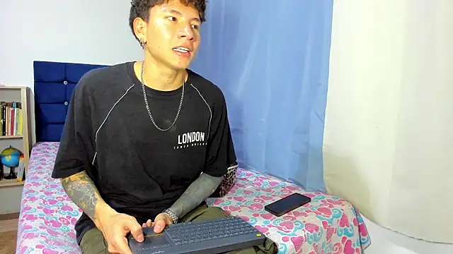 Tatiiana n Damiian online show from November 16, 2025, 10:35 pm