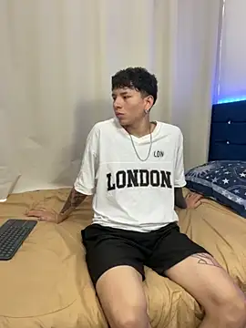 Tatiiana n Damiian online show from November 2, 2025, 2:44 pm