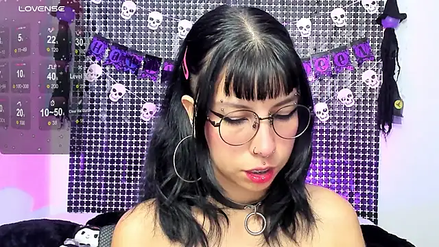 Rose 72 online show from October 24, 2025, 9:03 pm