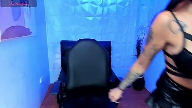 Snapshot of sara_dias chatting on November 14, 2025, 8:23 pm sara dias online show from November 14, 2025, 8:23 pm