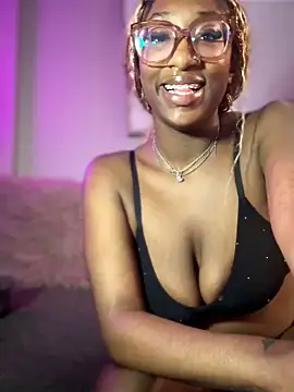 Snapshot of 1mistaGoodWood chatting on June 11, 2026, 3:03 am 1mistaGoodWood online show from June 11, 2026, 3:03 am